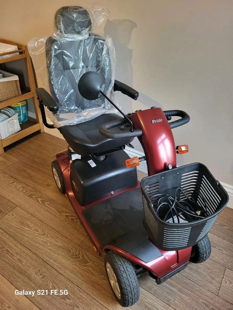 Mobility scooter - Image 1