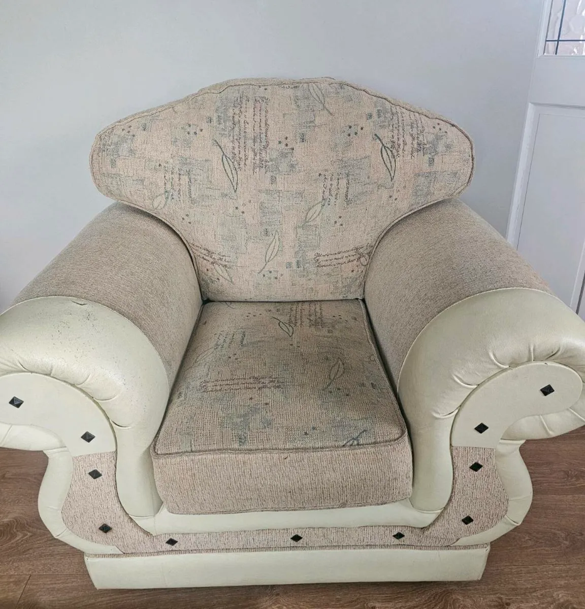 Living Room Furniture - Image 3