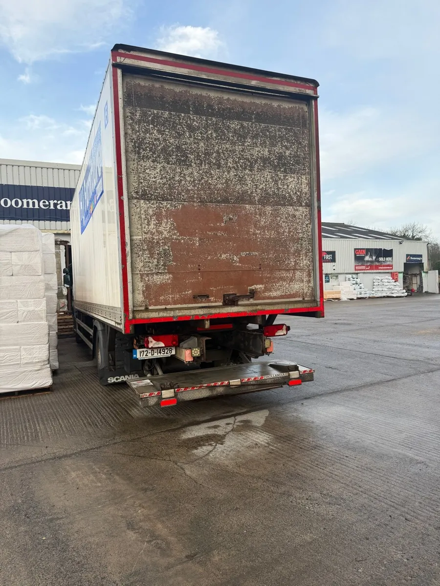 2017 SCANIA P280 - Image 3