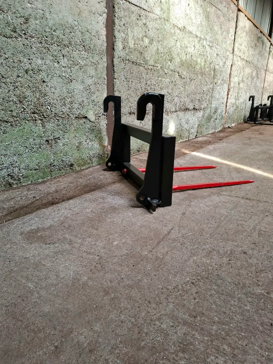 Pinnacle Fabrication Bale Spike - Image 4