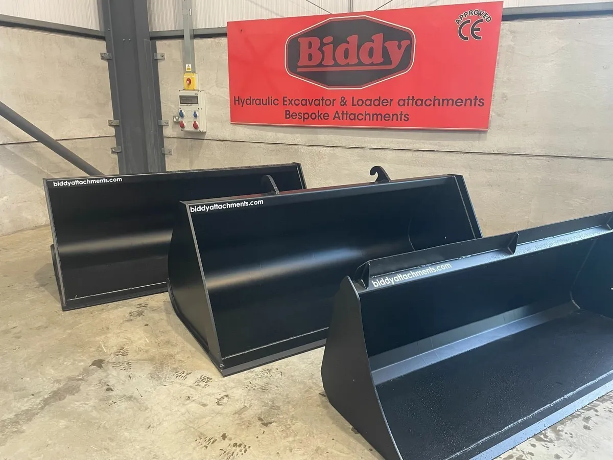 Biddy Loader buckets - Image 1