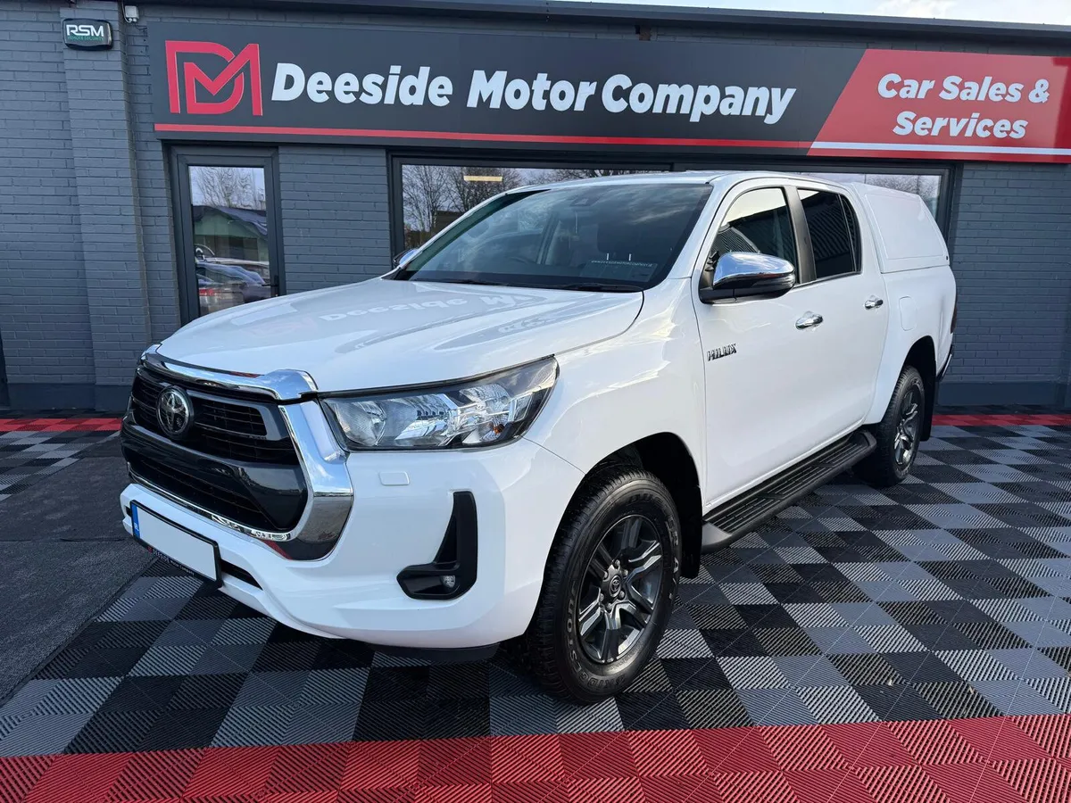 Toyota Hilux 2023, 16k MILES, DOE, WARRANTY - Image 1