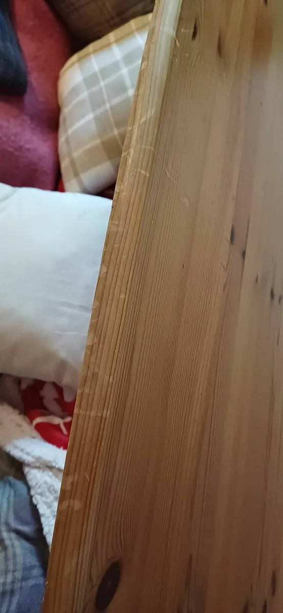 5ft king size wooden pine bed frame - Image 4