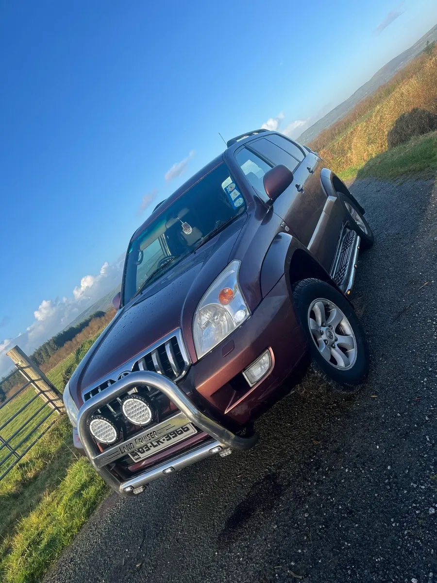 03 Toyota Cruiser with 6 speed box - Image 1
