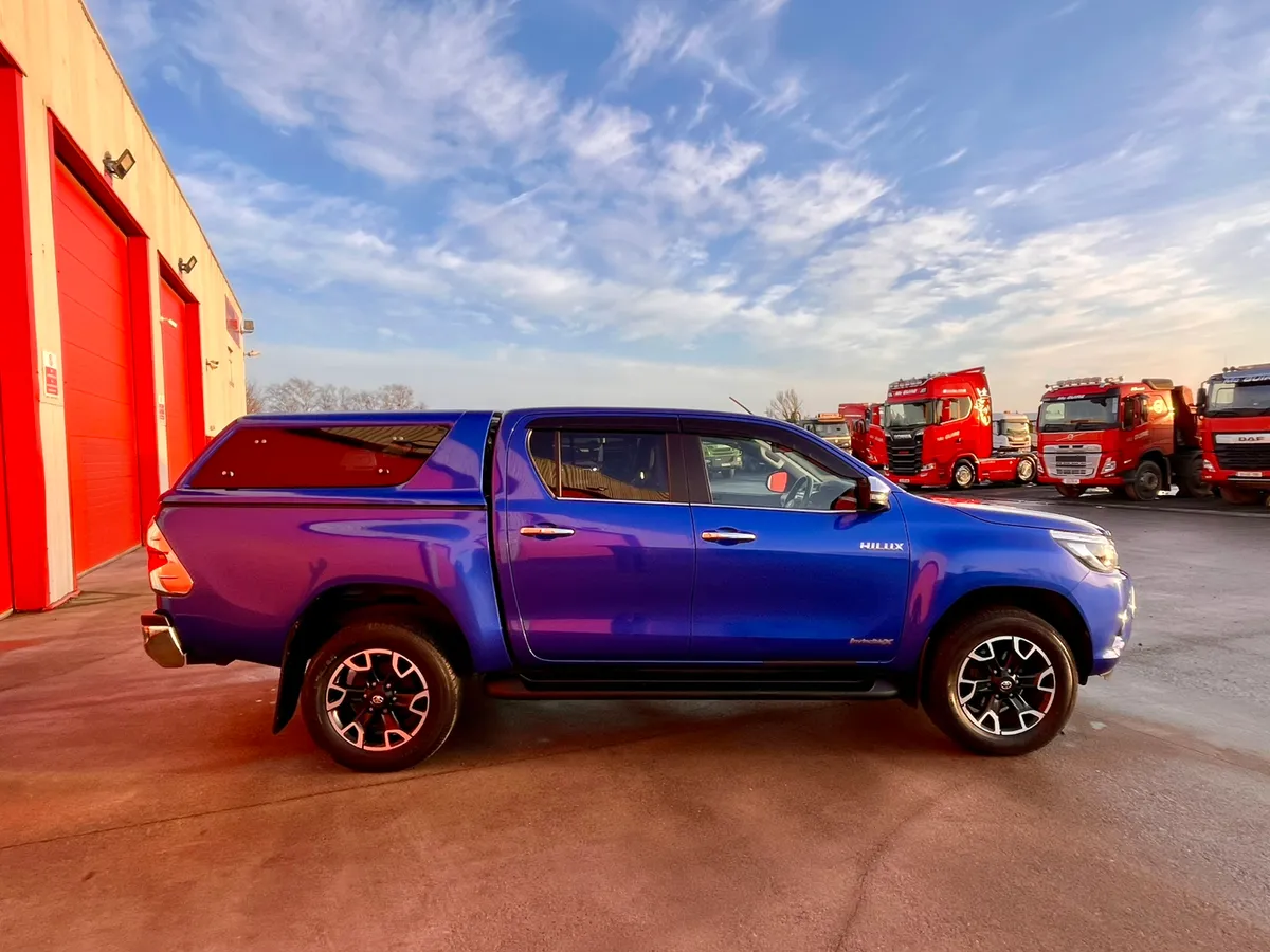 2018 Toyota Hilux 2.4 Invincible - Image 2