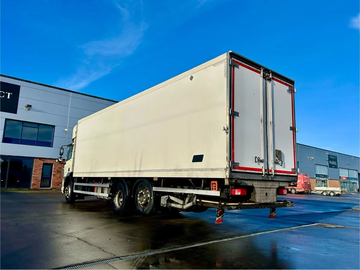 Daf CF330 6x2 - Image 4