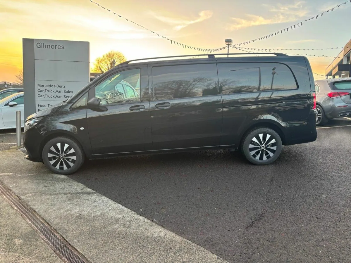 Mercedes-Benz Vito SOLID REAR TAILGATE - Image 2