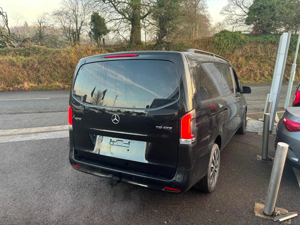 Mercedes-Benz Vito SOLID REAR TAILGATE - Image 3