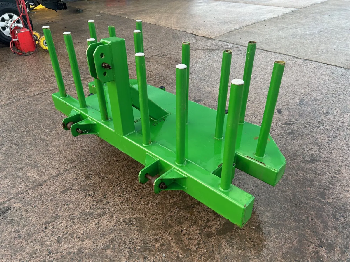 Bale Wrap Carrier For Front Linkage - Image 3