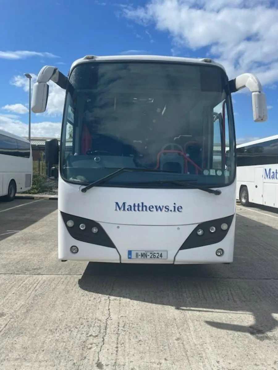 2011 Volvo B13R - Image 2