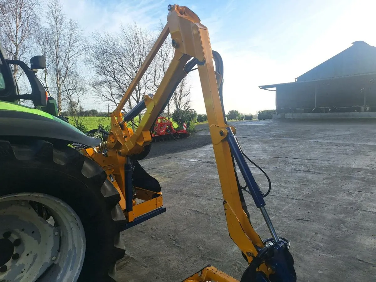 Bomford Kestrel Hedgecutter - Image 4