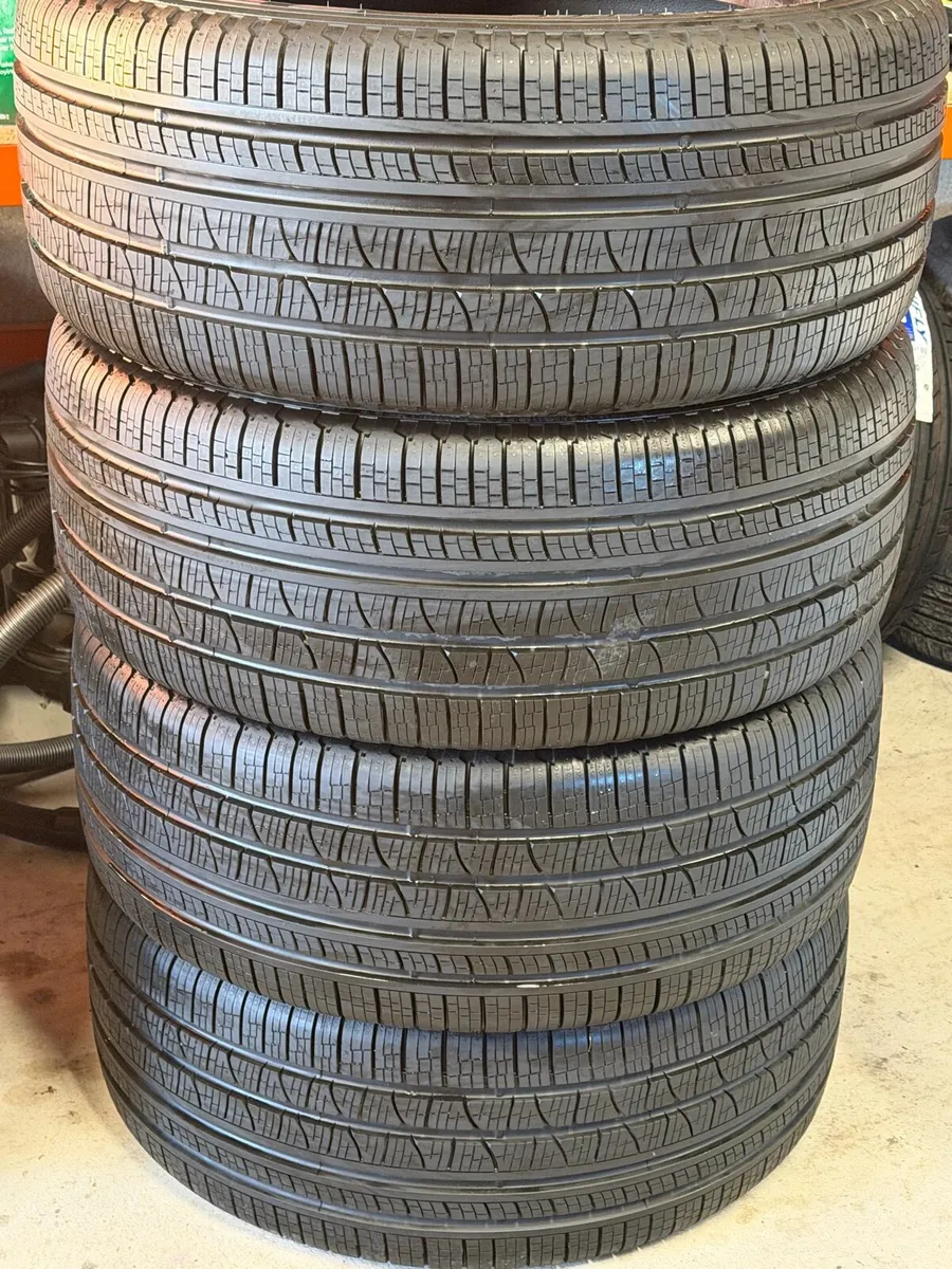 4x Brand new Pirelli 285/50R20 - Image 1