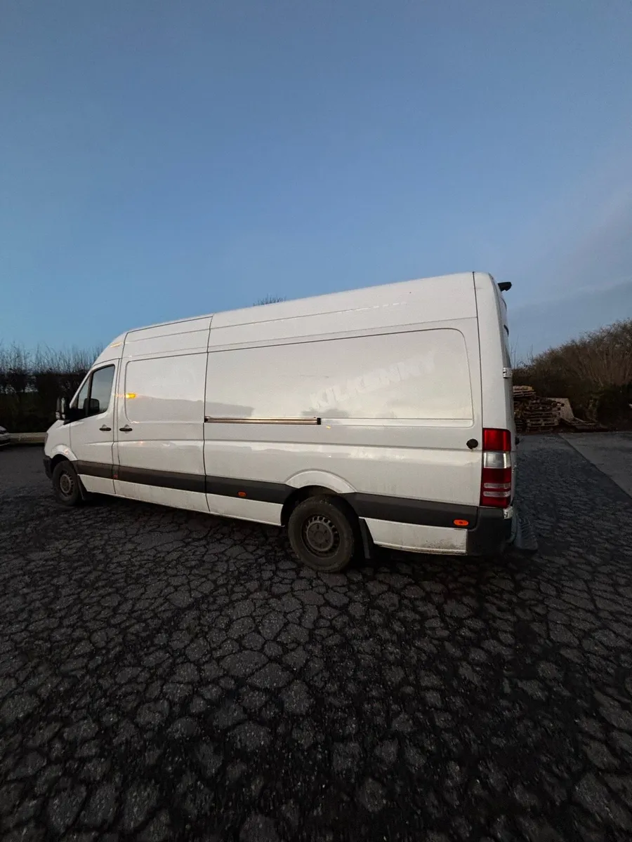 Mercedes sprinter van - Image 2