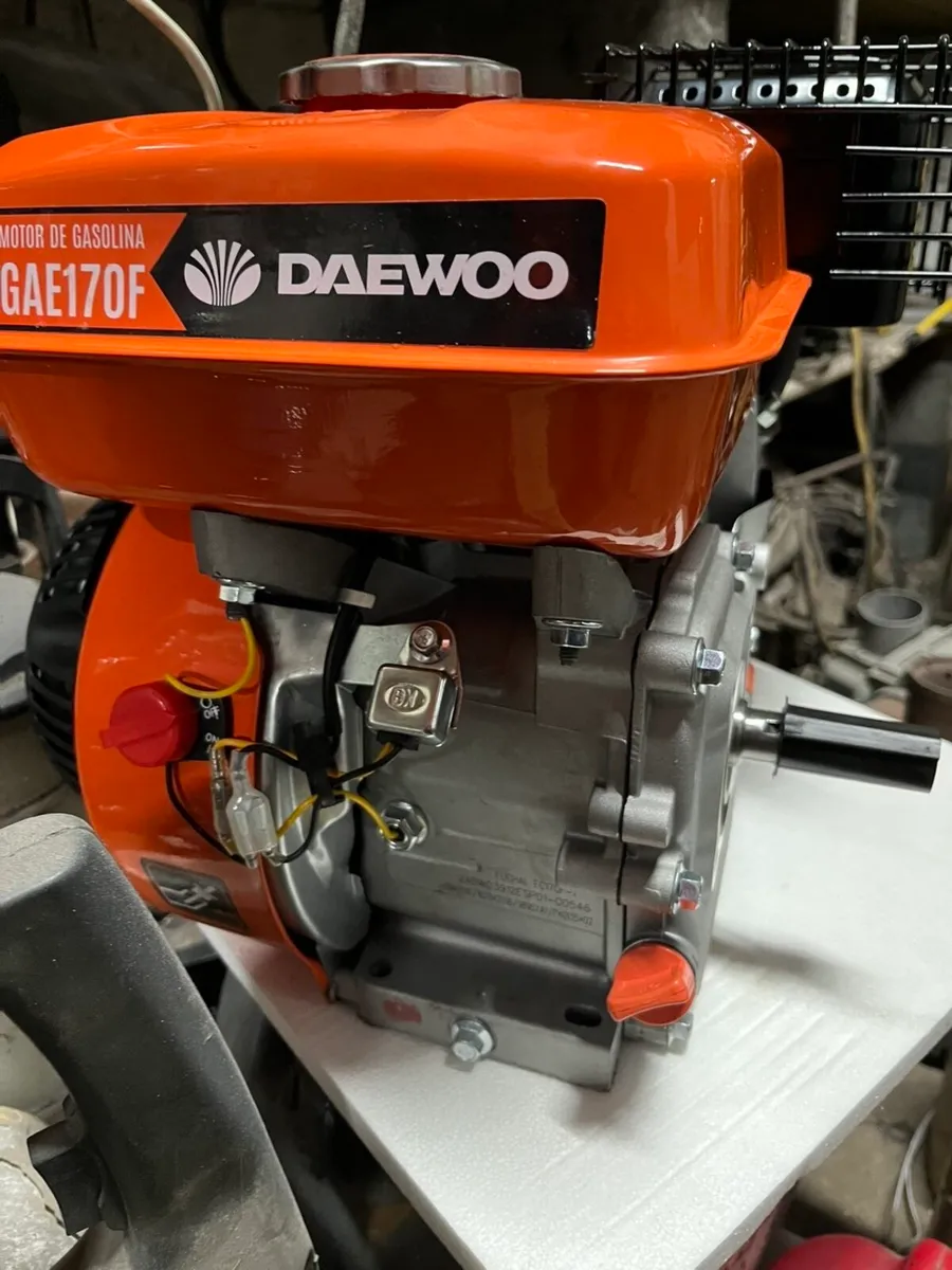 Daewoo 7hp petrol engine - Image 3