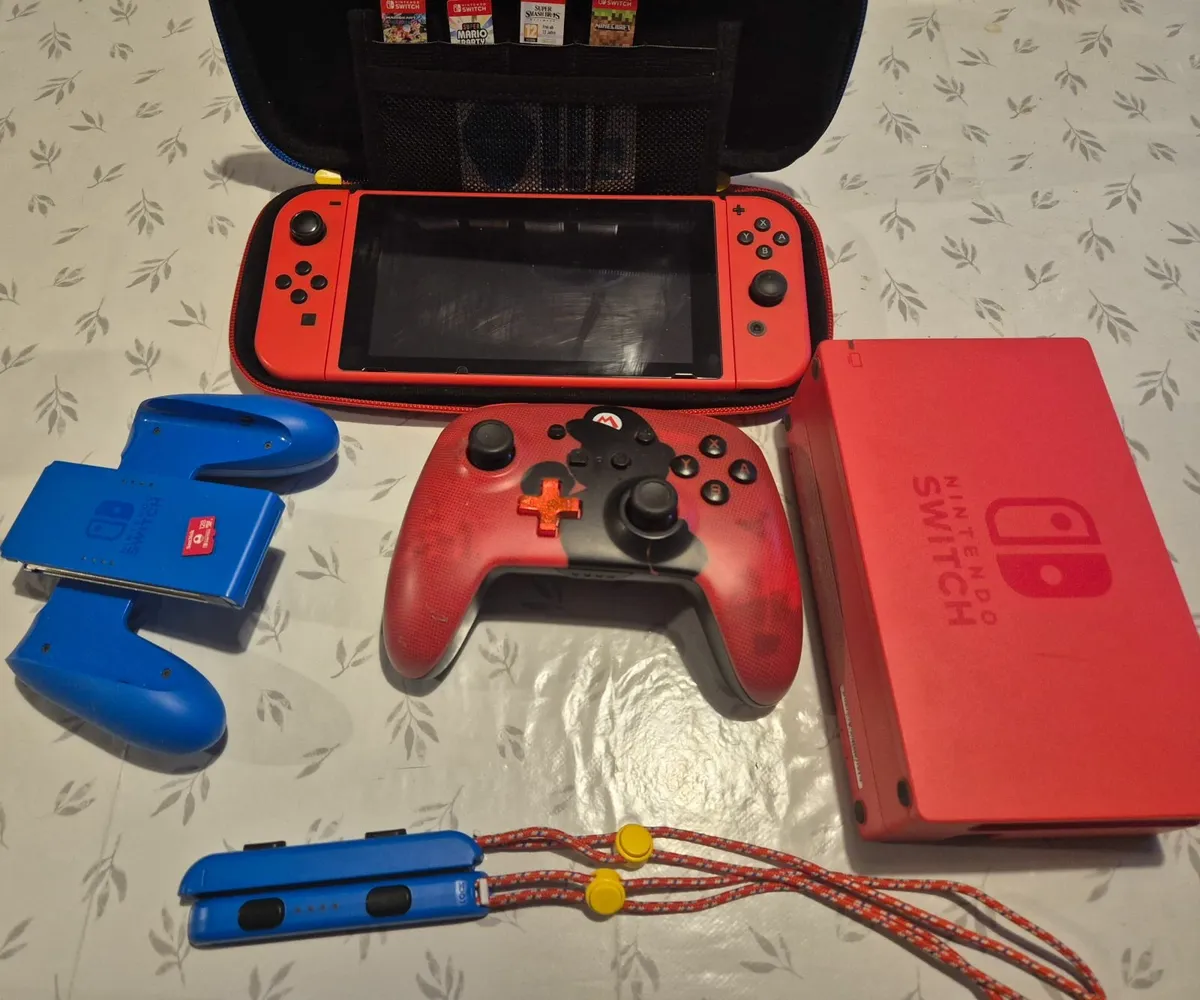 Nintendo switch - Image 1