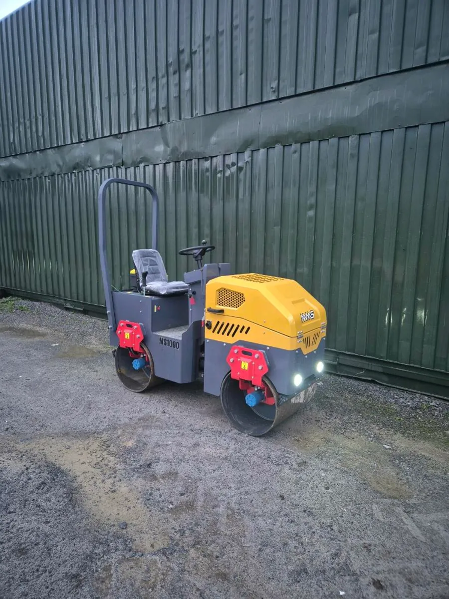 MMS vibrating  roller - Image 1