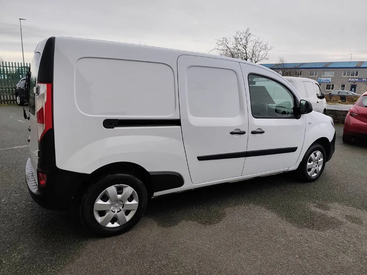 Renault Kangoo 2020 EV 20 k km Long Base FINANCE ! - Image 2
