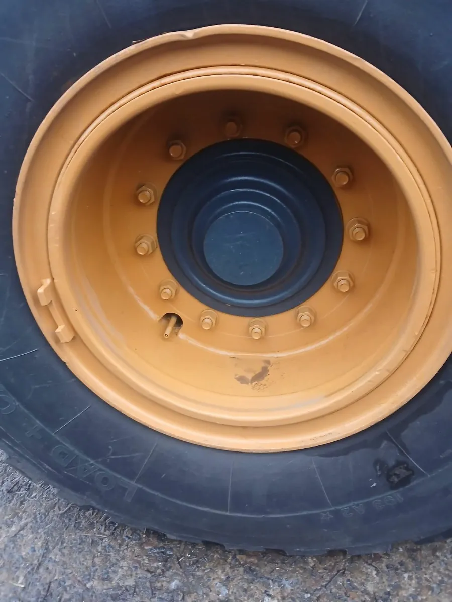 Wheels and tyres - Image 2