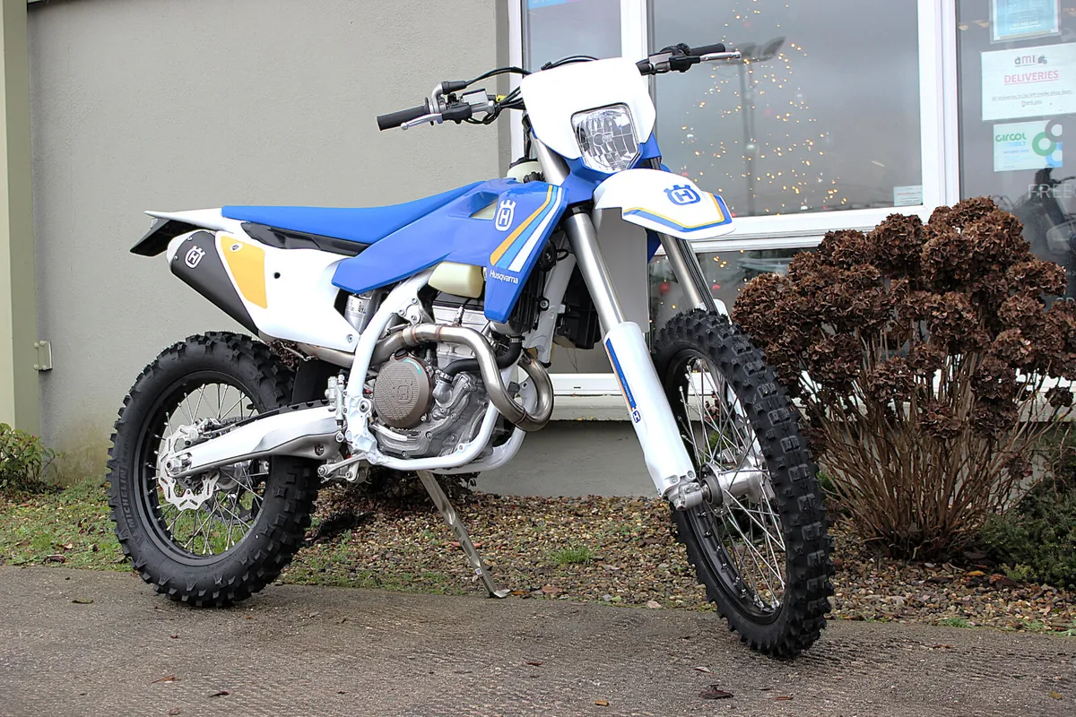 Husqvarna FE 250 Enduro Heritage - Image 2