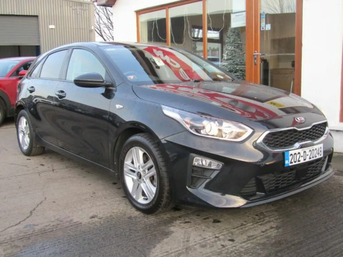 Kia Ceed K2 Commercial 5DR. LOW KLMS. - Image 2