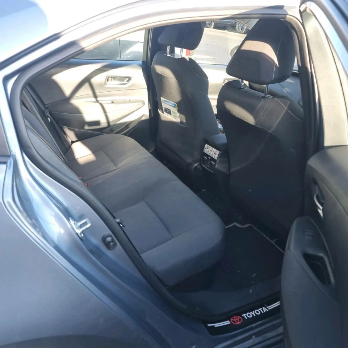 Toyota Corolla - Image 2