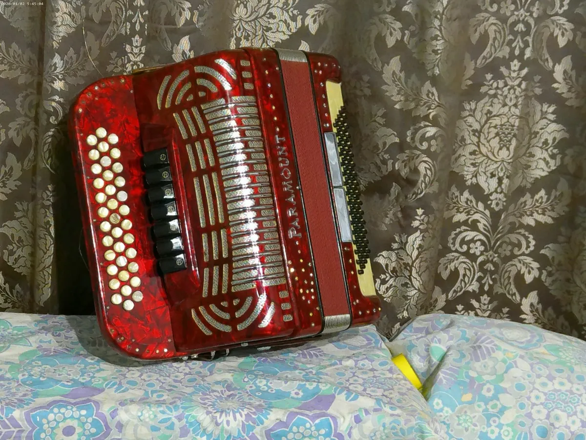 Paramount  3row accordion - Image 3