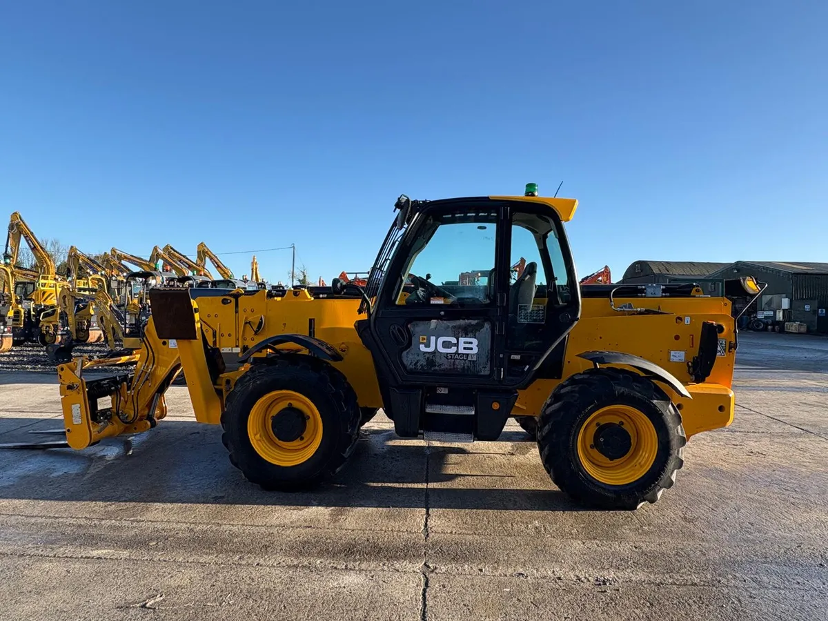 2022 Jcb 540-180 Hi Viz - Image 1