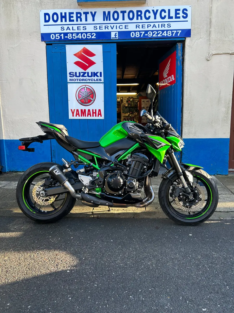 221 Kawasaki Z900 - Image 1