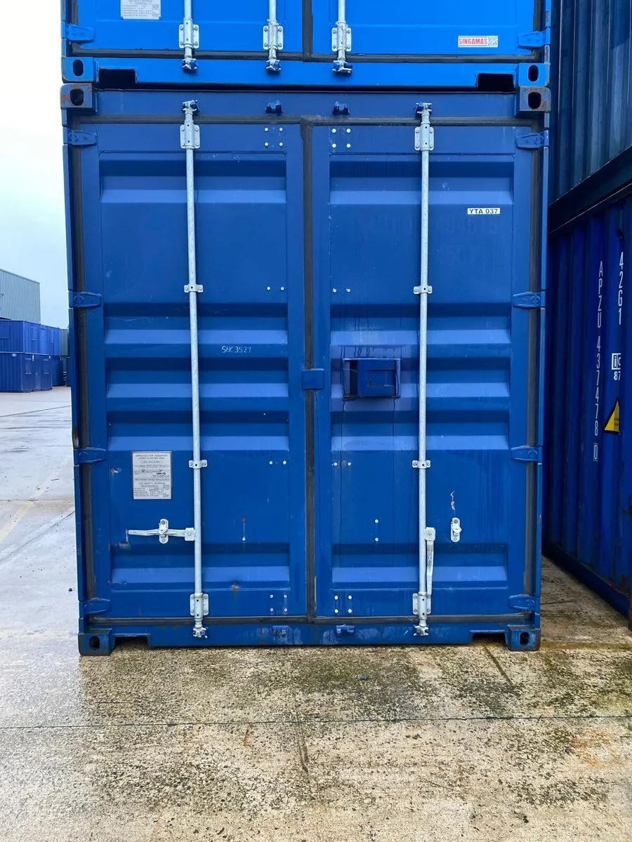 40FT X 8FT INSULATED STORE/SHIPPING CONTAINER - Image 4