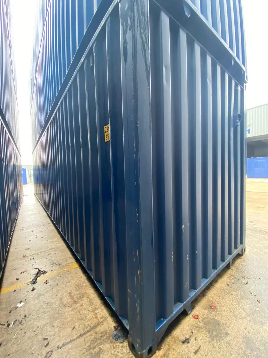 40FT X 8FT INSULATED STORE/SHIPPING CONTAINER - Image 3