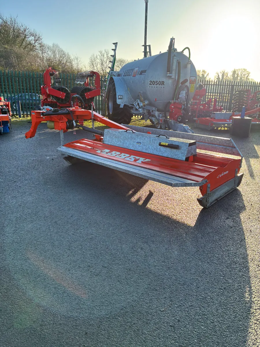 2024 Abbey 9ft Topper - Image 1