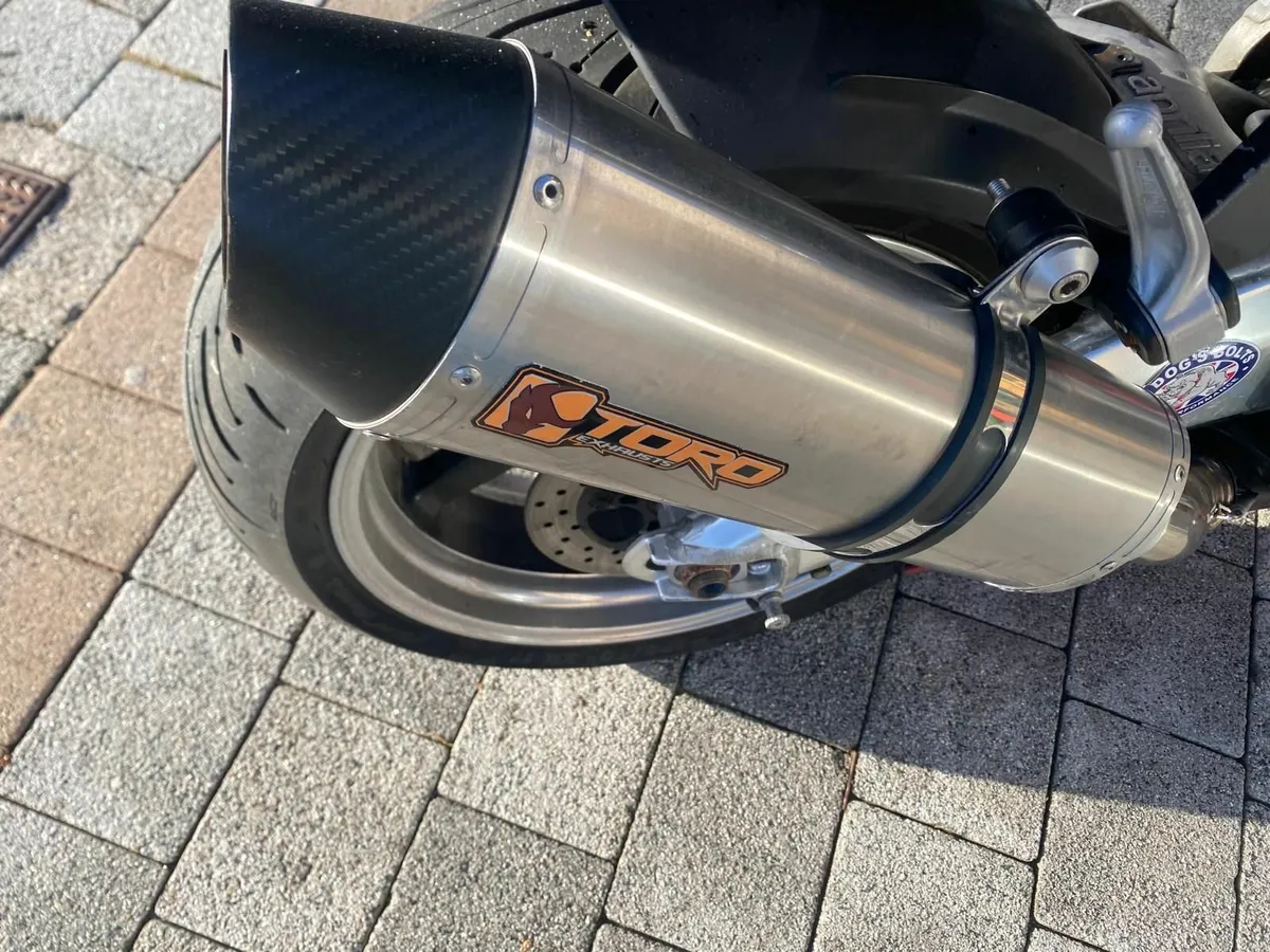 Aprilia RSV Mille - Image 4