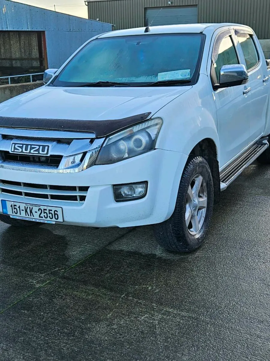 2015 isuzu dmaxi  tax  and doe - Image 2