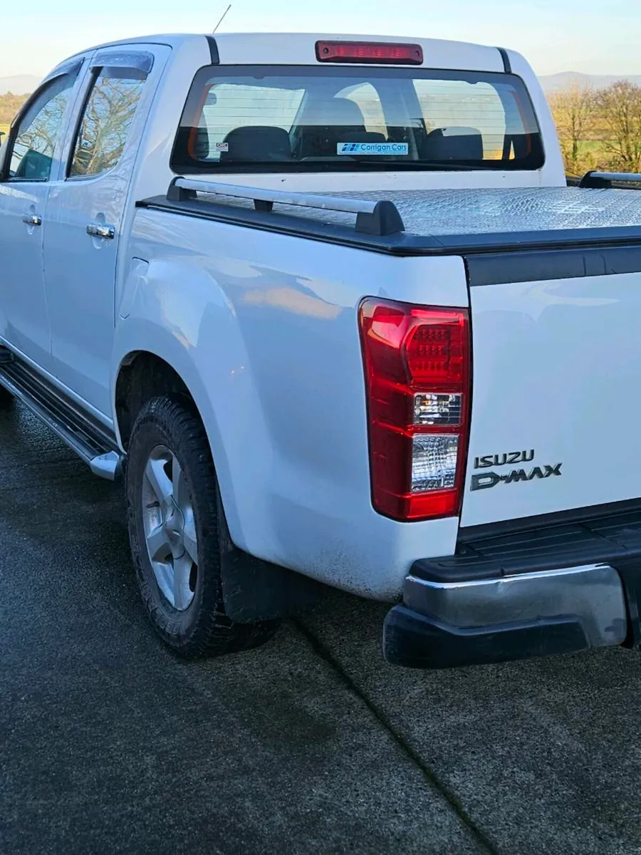2015 isuzu dmaxi  tax  and doe - Image 3