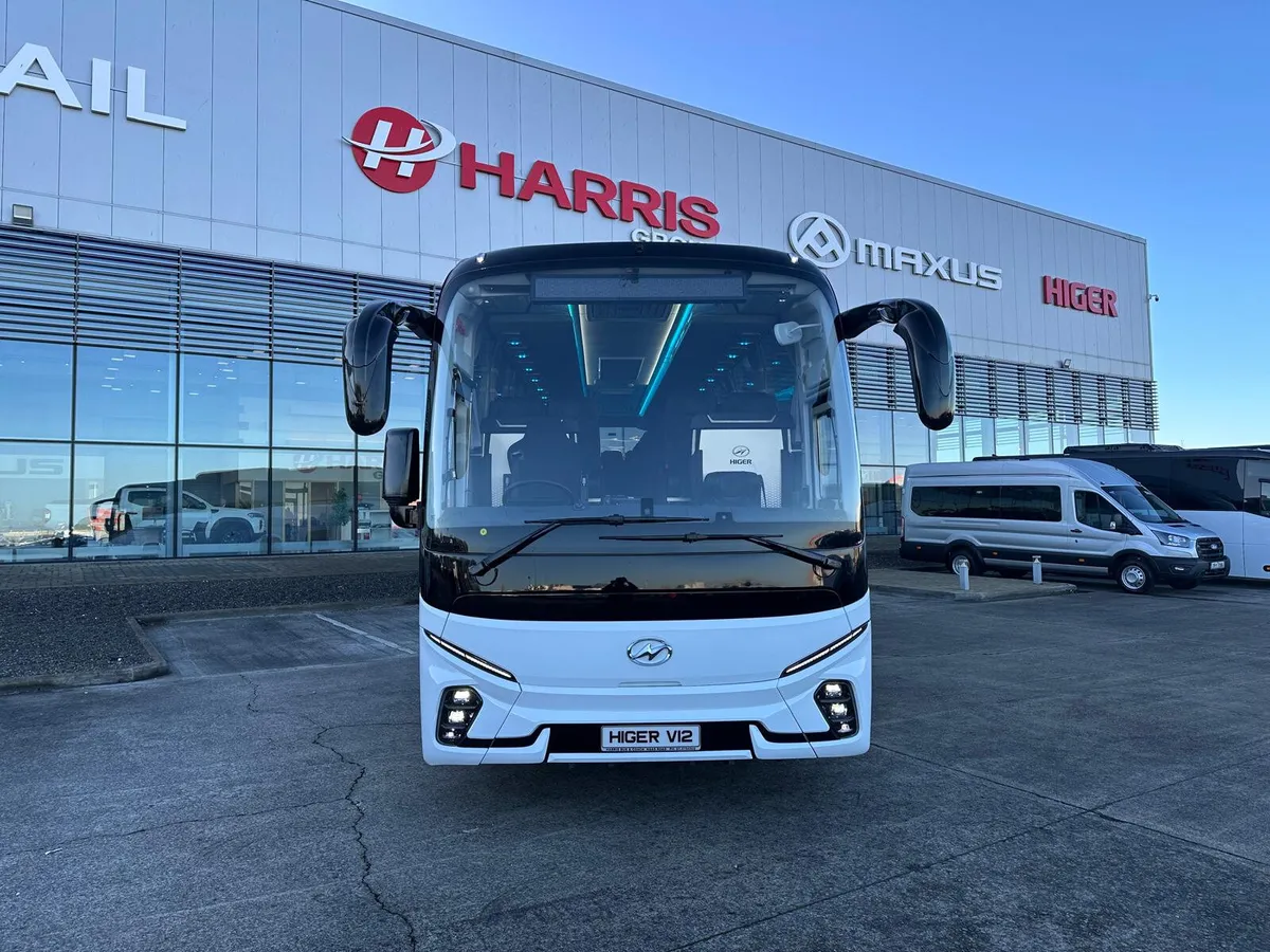 Higer V Series  - V12 ( 55 plus guide ) - Image 2