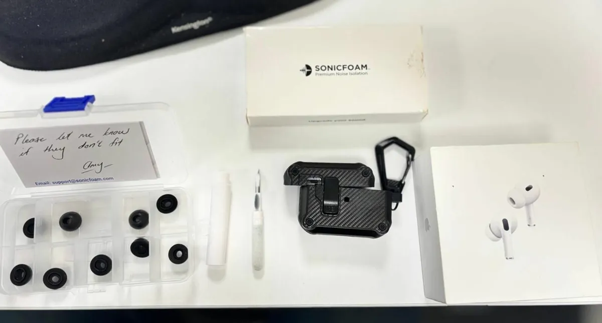 AirPods Pro 2 USB-C bundle | Full box/Accessories - Image 1