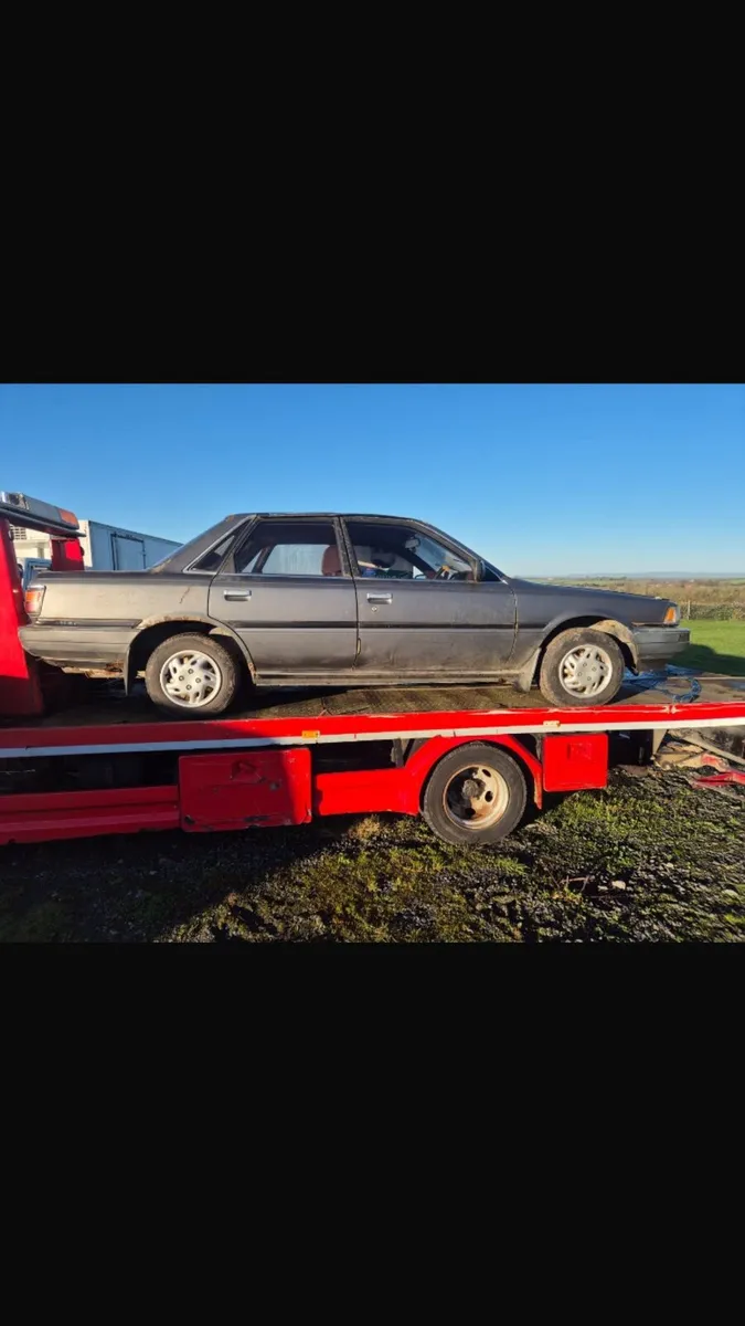 1988 Toyota Camry - Image 4