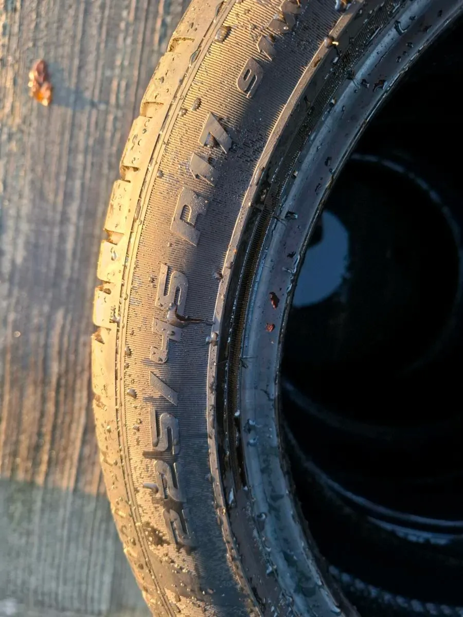 17" Pirelli tyres - Image 3