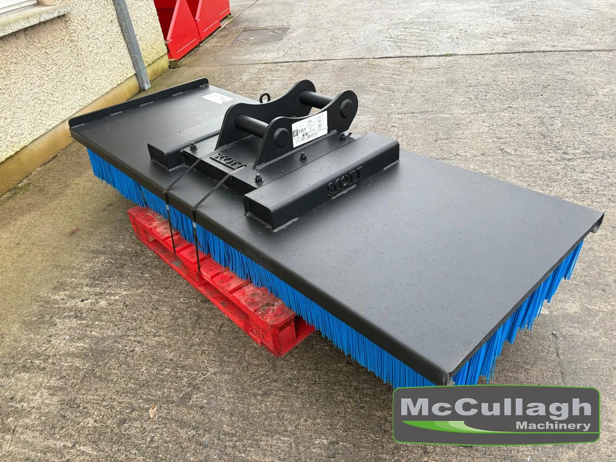 New Yard Brushes for Digger & Forklift - Image 2