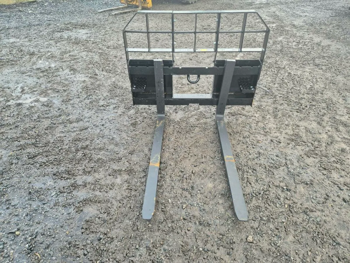 Skidsteer pallet forks - Image 3