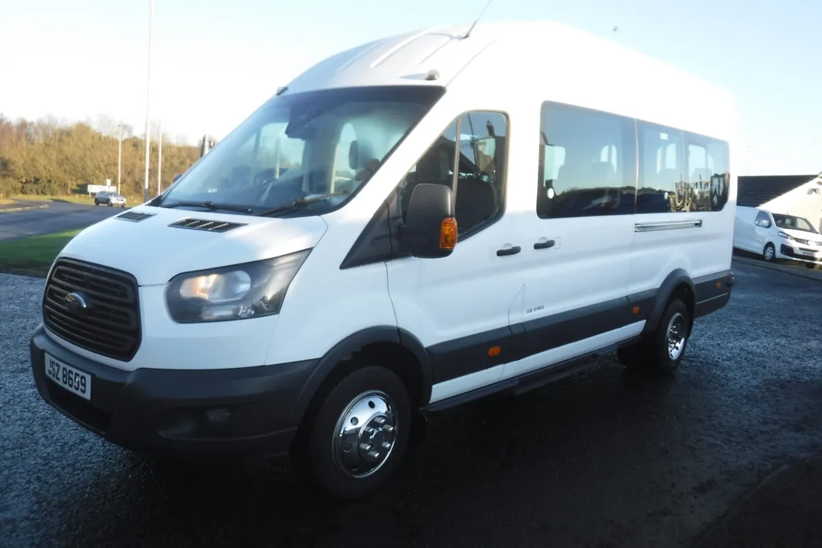 Minibus 2017 Ford Transit 17 seater with tachograp - Image 1