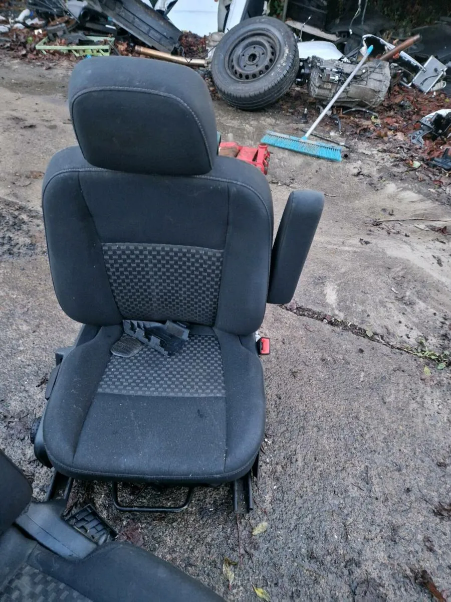 FORD TRANSIT BREAKERS - Image 3