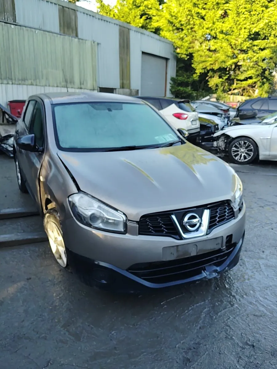 Breaking Nissan qashqai 2013 1.5tdci - Image 1