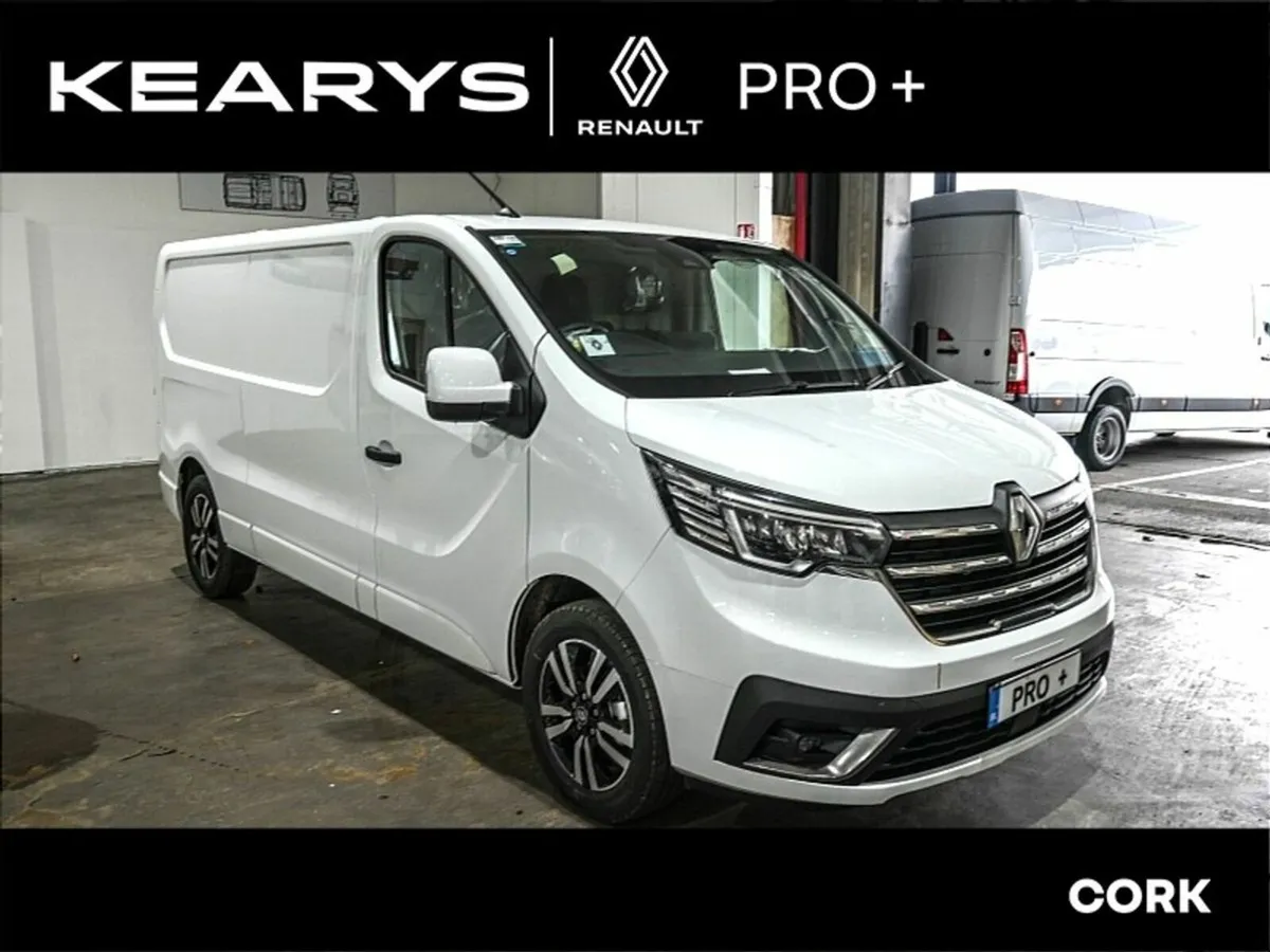 Renault Trafic LL30 170 Auto Sport+ - Image 1