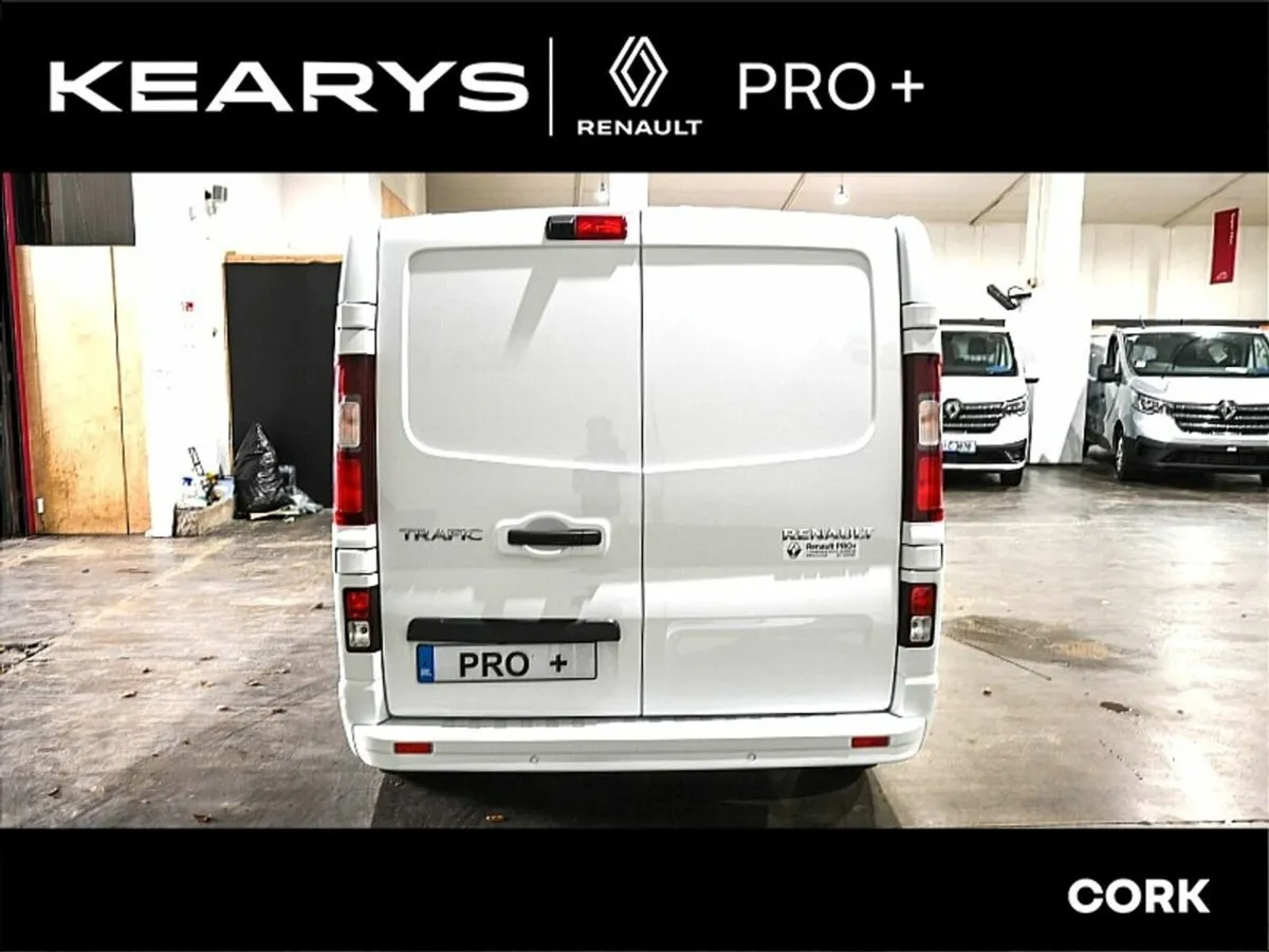 Renault Trafic LL30 170 Auto Sport+ - Image 2
