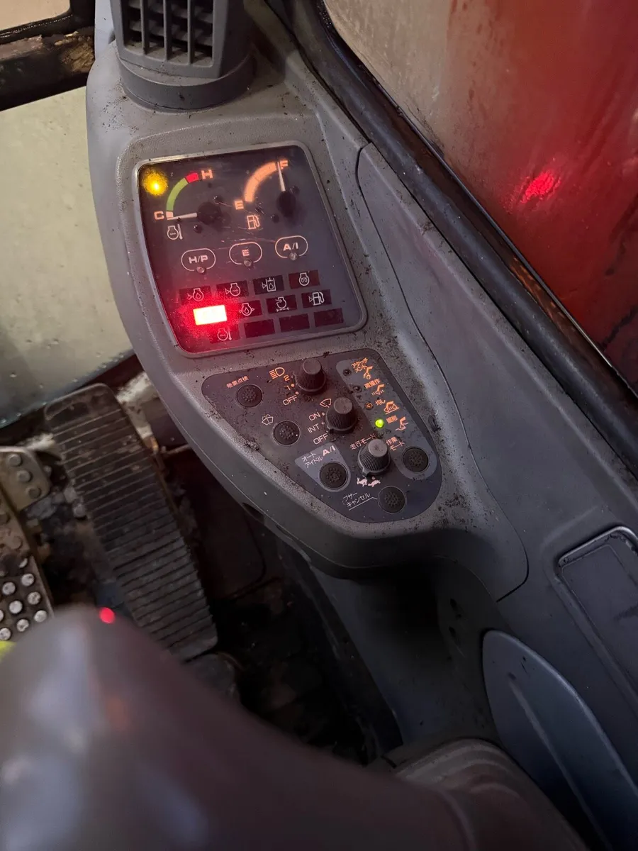 Hitachi ex120-5 - Image 2