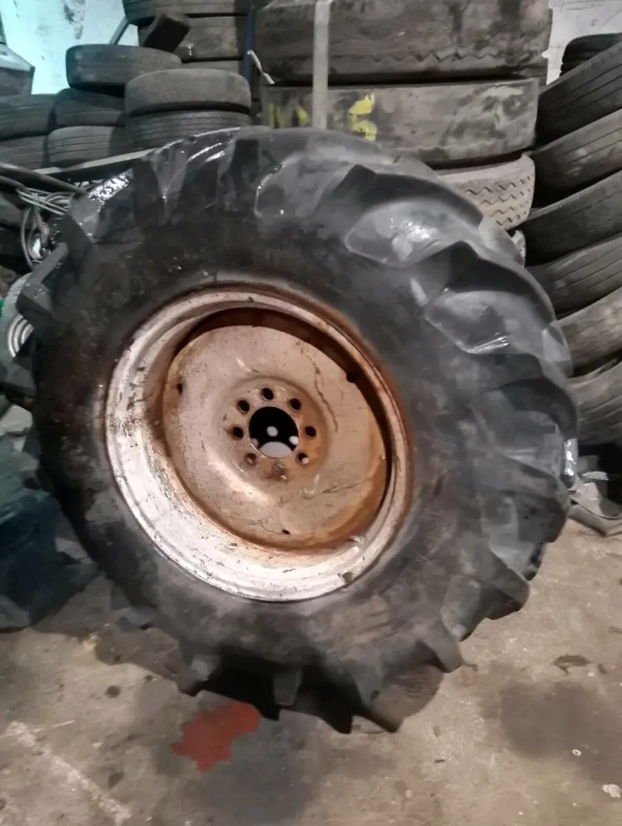 Tractor Digger Forklift Wheels16.9X28 Ford Centres - Image 1