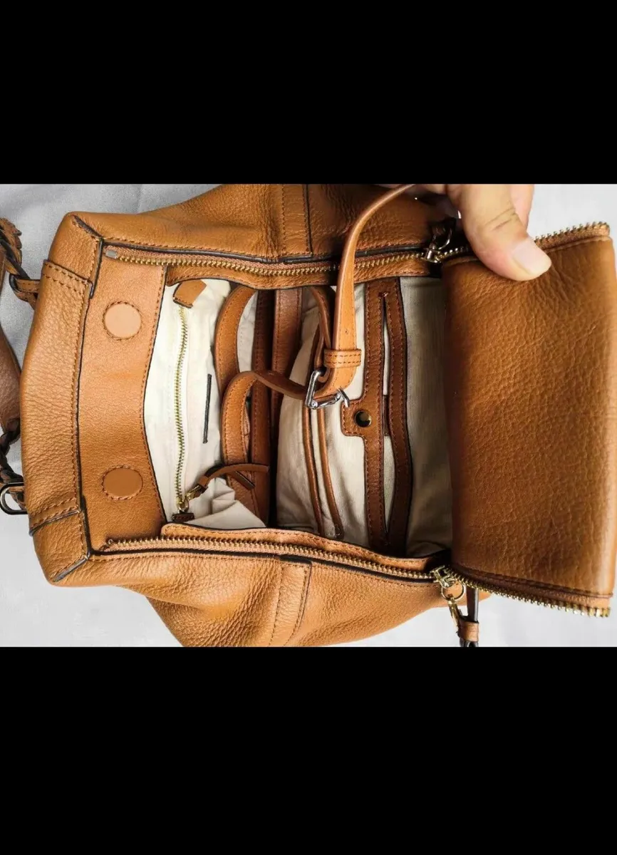 Genuine Tory Burch handbag newly brand new - Image 3