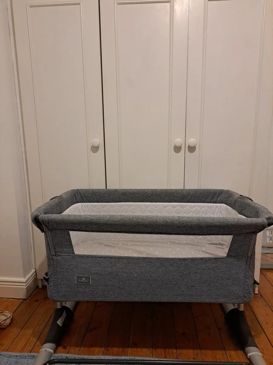 Bedside Cot, Kimmage - Image 3