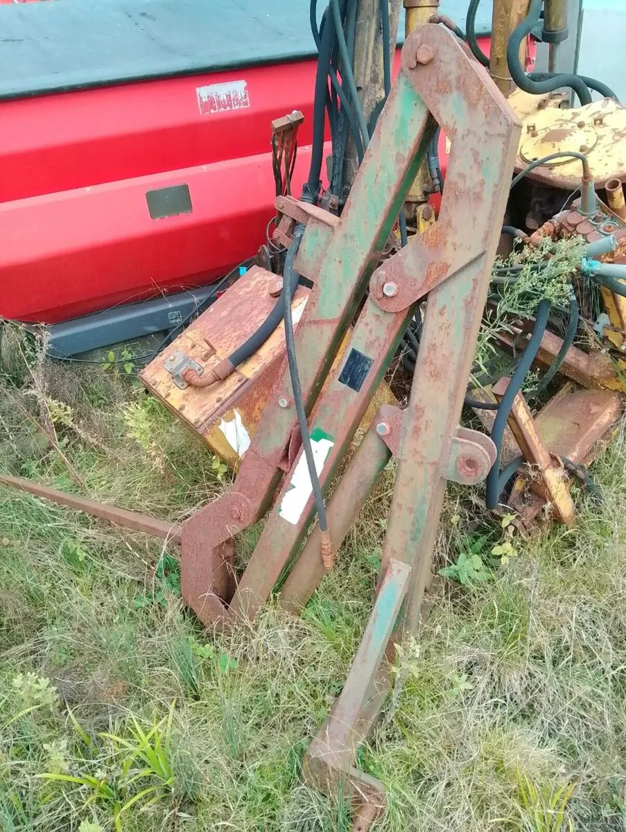 Bale Spikes handlers hydraulic choice of two - Image 1